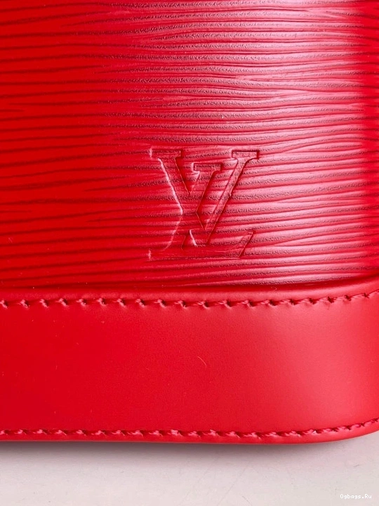 BB LOUIS VUITTON ALMA 0122